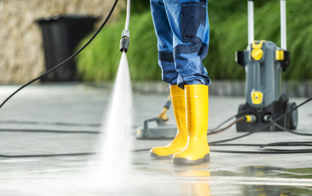 Best Garage Pressure Washing  in Bay City, MI